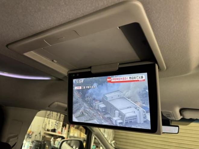 アルファード２．５Ｓ　Ｃパッケージ　本州仕入　寒冷地仕様　禁煙車　デジタルインナーミラー　純正リアフリップダウンモニター　トライブフォース２０インチＡＷ　トヨタセーフティセンス　レーダークルーズ　ブラインドスポット　車線逸脱警報　ＥＴＣ 4WD 2500 5Dr