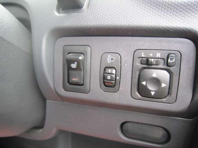 eKワゴンG　4速オートマ 1オーナー 走行17000km シートヒーター キーレス ドアバイザープライバシーガラス 社外アルミ スタッドレス+ホイールセット積込み 1年間走行無制限保証付 2WD 660