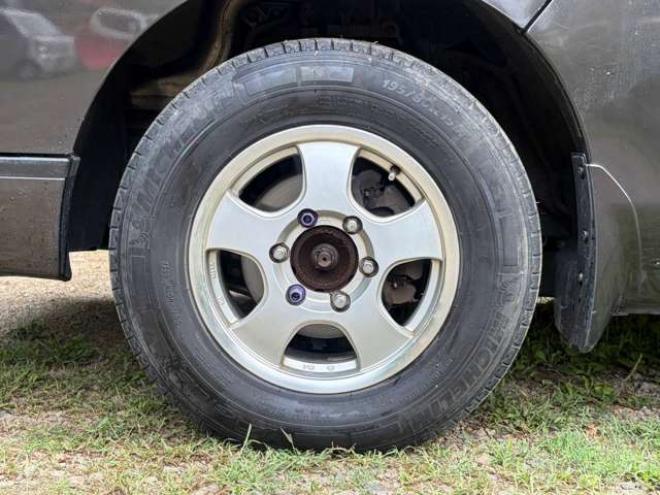 キャラバンNV350 2.5プレミアムGXクロムギアパッケージ バージョンブラック ロングディーゼルターボ4WD　プレミアムGX　クロムギアパッケージ　バージョンブラック　ETC　バックカメラ　ナビ　TV　両側スライドドア　オートライト　電動格納ミラー　AT　ルーフキャリア　アルミホイール 2500
