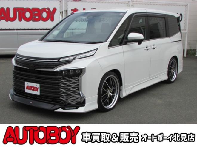 ヴォクシー2.0 S-Z 4WD　GRエアロ/WORK20インチアルミホイール/RSR車高調/純正ナビ/フルセグTV/バックカメラ/両側パワースライドドア/レーダークルーズコントロール/純正フリップダウンモニター/ビルトインETC 2000