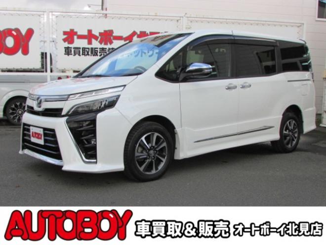 ヴォクシー2.0 ZS 煌II 4WD　純正9インチナビ/フルセグTV/バックカメラ/ビルトインETC/フリップダウンモニター/衝突軽減ブレーキ/LEDヘッドライト・フォグ/スマートキー一体式エンジンスターター/クルーズコントロール/両側パワースライドドア 2000
