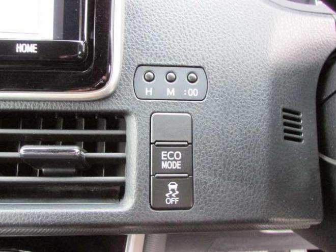 ヴォクシー2.0 ZS 煌II 4WD　純正9インチナビ/フルセグTV/バックカメラ/ビルトインETC/フリップダウンモニター/衝突軽減ブレーキ/LEDヘッドライト・フォグ/スマートキー一体式エンジンスターター/クルーズコントロール/両側パワースライドドア 2000