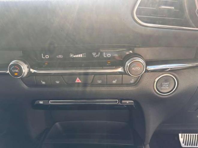 CX-301.8 XD Lパッケージ ディーゼルターボ 4WD　ディーゼルターボ 360°セーフティパッケージ CD DVD フルセグTV Bluetooth　パワーバックドア ISOFIX対応 シートメモリー アイドリングストップ MTモード　シートヒーター ステアリングスイッチ クルコン 1800