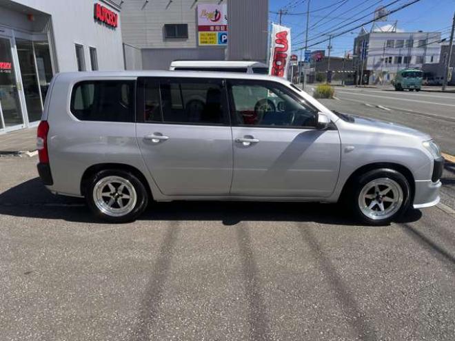 プロボックスバン1.5 GL 4WD　革調シートカバー ローダウン 電動格納ミラー 横滑り防止車線逸脱警報 プリクラッシュセーフティ　オートハイビーム USBポート2.1A TRDフロントリップスポイラー 1500