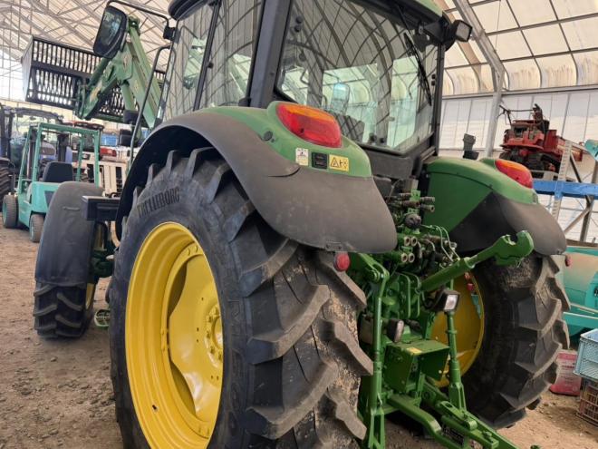 トラクタージョンディア JD6320 100馬力 フロントローダー付き