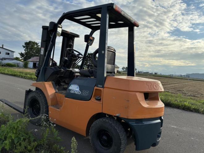 フォークリフトトヨタ 7FD25 2.5トン ディーゼル フルフリー3段マスト サイドシフト
