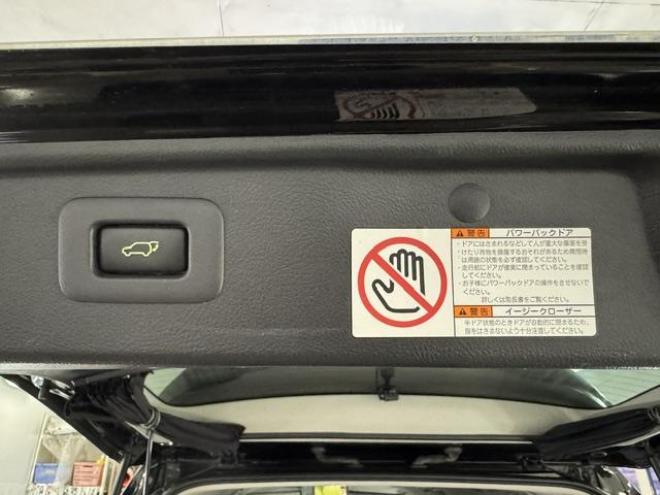 ヴェルファイア３．５Ｚ　ゴールデンアイズⅡ　本州仕入　禁煙車　リアエンターテイメント　プレミアムサウンド　純正リアフリップダウンモニター　全方位カメラ　純正ブラックハーフレザーシート　純正１８インチＡＷ　両側パワースライドドア　パワーバックドア 4WD 3500 5Dr