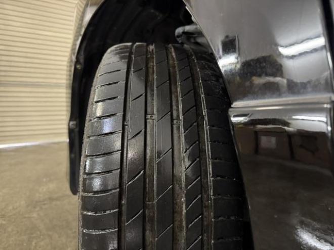 ヴェルファイア３．５Ｚ　ゴールデンアイズⅡ　本州仕入　禁煙車　リアエンターテイメント　プレミアムサウンド　純正リアフリップダウンモニター　全方位カメラ　純正ブラックハーフレザーシート　純正１８インチＡＷ　両側パワースライドドア　パワーバックドア 4WD 3500 5Dr