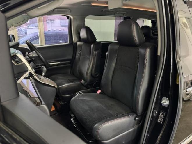 ヴェルファイア３．５Ｚ　ゴールデンアイズⅡ　本州仕入　禁煙車　リアエンターテイメント　プレミアムサウンド　純正リアフリップダウンモニター　全方位カメラ　純正ブラックハーフレザーシート　純正１８インチＡＷ　両側パワースライドドア　パワーバックドア 4WD 3500 5Dr