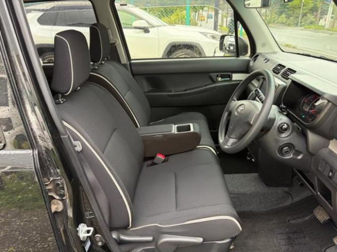 ピクシススペースカスタムX 4WD 660 5Dr