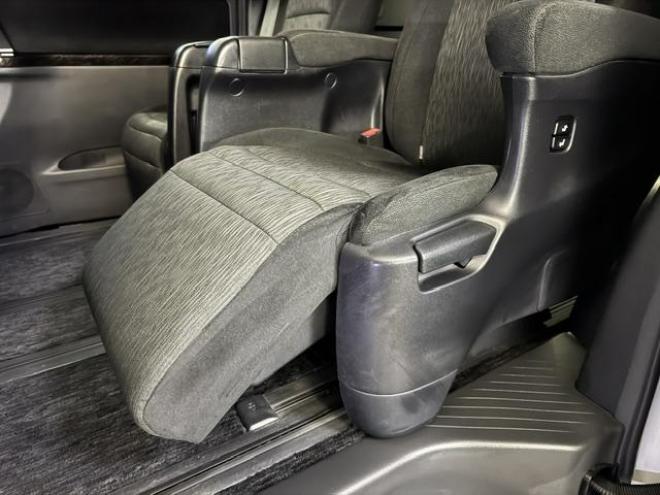 ヴェルファイア３．５Ｚ　Ｇエディション　本州仕入　寒冷地仕様　禁煙車　アルパインビッグＸナビ　アルパイン製リアフリップダウンモニター　純正１８インチＡＷ　社外１６ＡＷ＋スタッドレスタイヤ付　両側パワースライドドア　パワーバックドア　ＥＴＣ 4WD 3500 5Dr