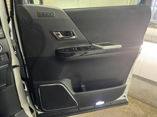 ヴェルファイア３．５Ｚ　Ｇエディション　本州仕入　寒冷地仕様　禁煙車　アルパインビッグＸナビ　アルパイン製リアフリップダウンモニター　純正１８インチＡＷ　社外１６ＡＷ＋スタッドレスタイヤ付　両側パワースライドドア　パワーバックドア　ＥＴＣ 4WD 3500 5Dr