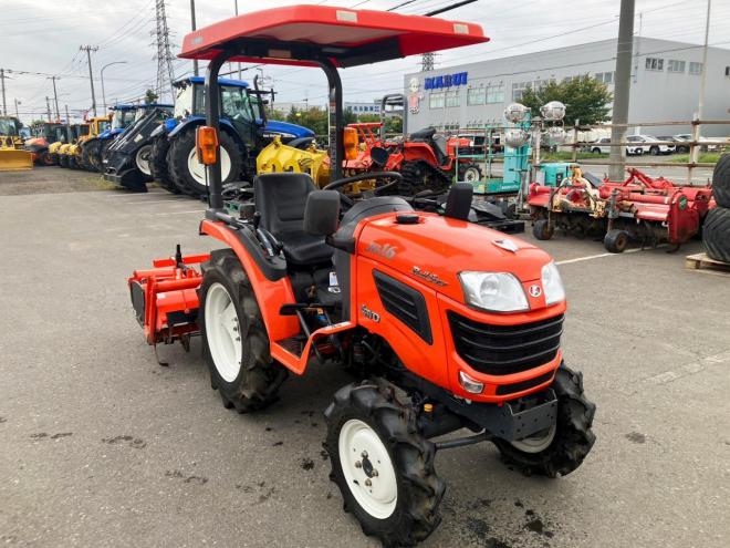 トラクタークボタ　中古　JB16