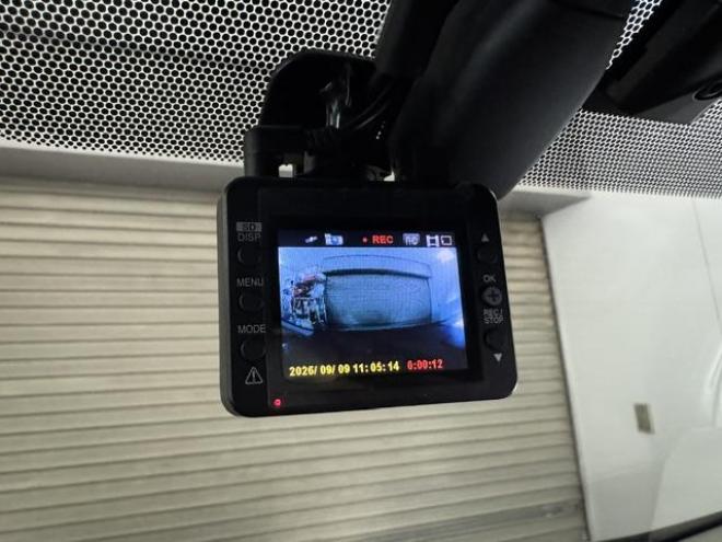 アルファード２．５Ｓ　Ｃパッケージ　本州仕入　寒冷地仕様　禁煙車　純正リアフリップダウンモニター　純正１８インチＡＷ　社外１６ＡＷ＋スタッドレスタイヤ付　両側パワースライドドア　パワーバックドア　純正エンジンスターター　前後ドラレコ 4WD 2500 5Dr