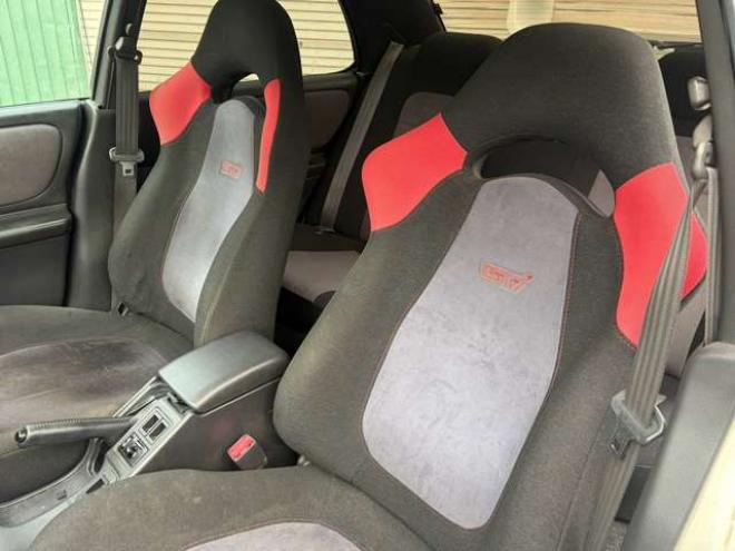 インプレッサSTI 2.0 WRX バージョンIV 4WD　4WD　ETC　ナビ　アルミホイール　MT　ABS　エアコン　パワーステアリング 2000