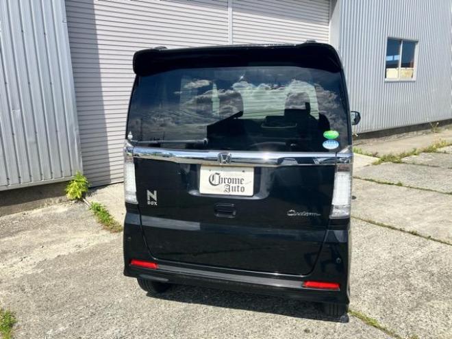 N-BOXカスタム　GLパッケージ 4WD 660 ５Dr
