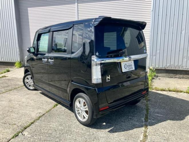 N-BOXカスタム　GLパッケージ 4WD 660 ５Dr