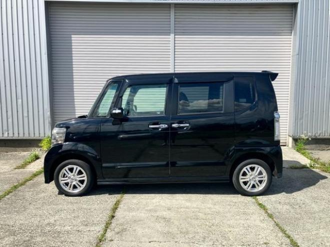 N-BOXカスタム　GLパッケージ 4WD 660 ５Dr
