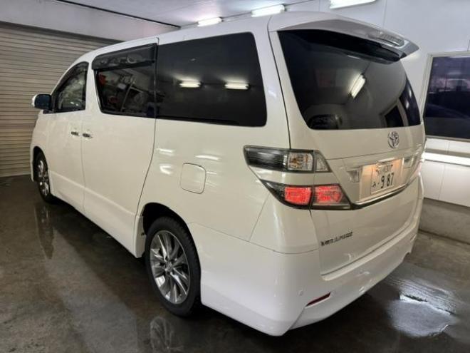 ヴェルファイア２．４Ｚ　プラチナセレクションⅡ　本州仕入　ワンオーナー　禁煙車　アルパイン製リアフリップダウンモニター　純正ナビ　フルセグ地デジ　ＤＶＤ再生　Ｂｌｕｅｔｏｏｔｈオーディオ　バックカメラ　両側パワースライドドア　パワーバックドア　ドライブレコーダー 4WD 2400 5Dr