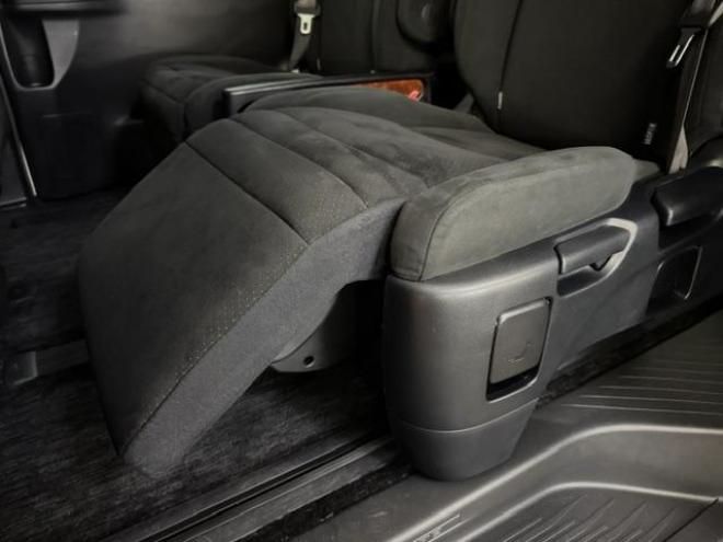 ヴェルファイア２．４Ｚ　プラチナセレクションⅡ　本州仕入　ワンオーナー　禁煙車　アルパイン製リアフリップダウンモニター　純正ナビ　フルセグ地デジ　ＤＶＤ再生　Ｂｌｕｅｔｏｏｔｈオーディオ　バックカメラ　両側パワースライドドア　パワーバックドア　ドライブレコーダー 4WD 2400 5Dr