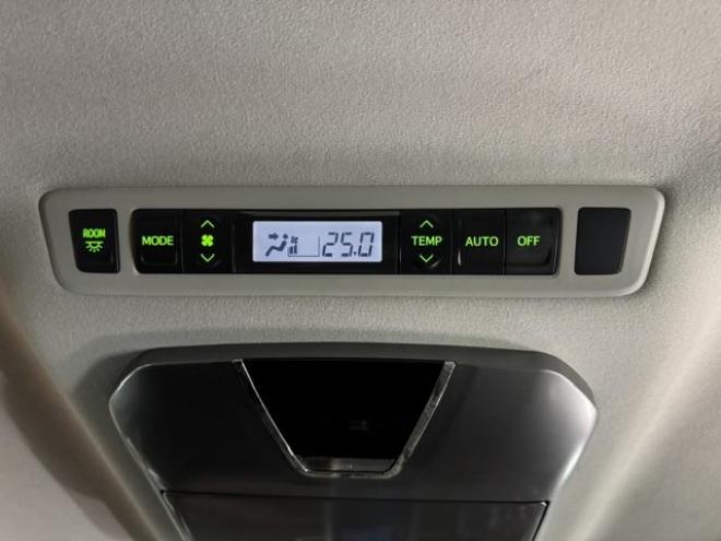 ヴェルファイア２．４Ｚ　プラチナセレクションⅡ　本州仕入　ワンオーナー　禁煙車　アルパイン製リアフリップダウンモニター　純正ナビ　フルセグ地デジ　ＤＶＤ再生　Ｂｌｕｅｔｏｏｔｈオーディオ　バックカメラ　両側パワースライドドア　パワーバックドア　ドライブレコーダー 4WD 2400 5Dr