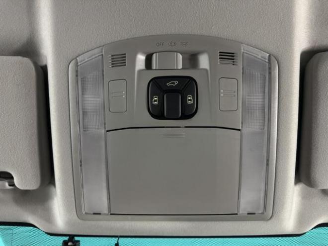 ヴェルファイア２．４Ｚ　プラチナセレクションⅡ　本州仕入　ワンオーナー　禁煙車　アルパイン製リアフリップダウンモニター　純正ナビ　フルセグ地デジ　ＤＶＤ再生　Ｂｌｕｅｔｏｏｔｈオーディオ　バックカメラ　両側パワースライドドア　パワーバックドア　ドライブレコーダー 4WD 2400 5Dr