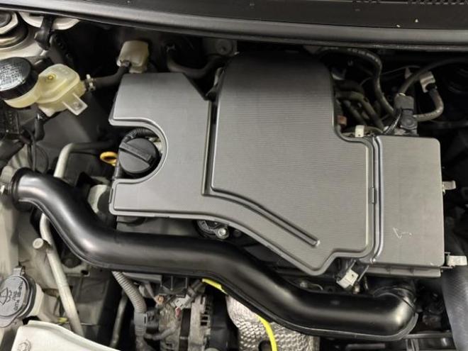 パッソ１．０Ｘ　禁煙車　寒冷地仕様　ベンチシート　エンジンスターター　社外１３インチＡＷ　社外１３ＡＷ＋スタッドレスタイヤ付　フロントガラス熱線　キーレスキー　純正ドアバイザー　タイミングチェーン車　電動格納ミラー 4WD 1000 5Dr