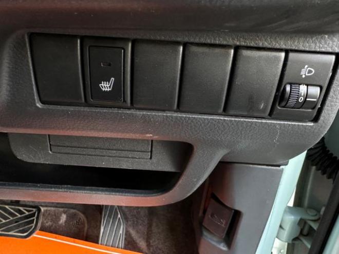 モコX-FOUR  4WD  タイミングチェーン車　バックカメラ　スマートキー　エンジンスターター　シートカバー　シートヒーター 4WD 660 5Dr