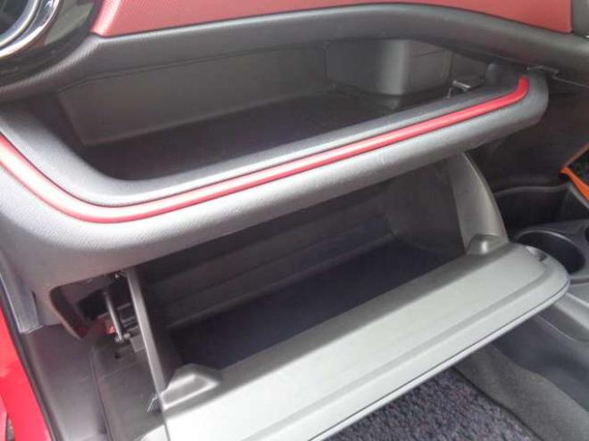 アクア1.5 S　ワンオーナー車　中期型　純正メモリーナビ　ワンセグ　スマートキー 2WD 1500