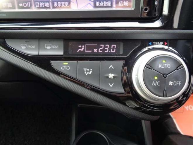 アクア1.5 S　ワンオーナー車　中期型　純正メモリーナビ　ワンセグ　スマートキー 2WD 1500