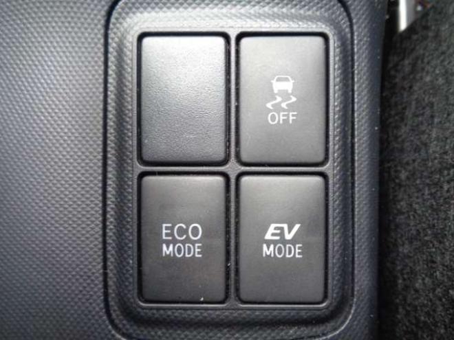 アクア1.5 S　ワンオーナー車　中期型　純正メモリーナビ　ワンセグ　スマートキー 2WD 1500