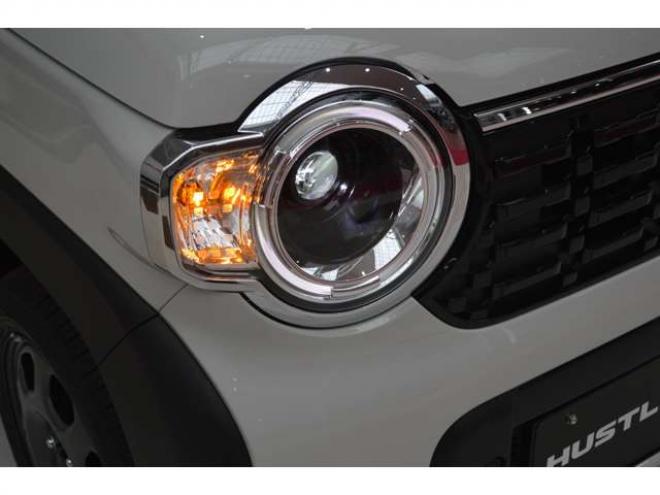 ハスラーハイブリッド G 4WD　届出済未使用車ハイブリッド4WDセーフティサポート搭載アイドリングストップパーキングセンサー横滑り防止装置ハイビームアシストLEDライトアダプティブクルーズコントロール 660
