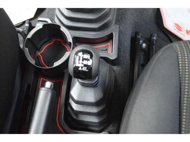 ジムニーXC 4WD　ワンオーナー車5速マニュアル4WDターボセーフティサポート搭載ドライブレコーダー純正ディスプレイオーディオバックカメラLEDライトクルーズコントロール 660