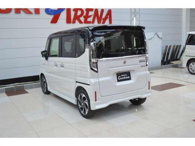 スペーシアカスタム ハイブリッド XSターボ 4WD　ハイブリッド4WDターボセーフティサポート搭載スズキコネクト対応通信機装着車アダプティブクルーズコントロール全方位モニター付9インチナビ両側オートスライドドアLEDステアリングヒーターパーキングセンサー 登録済未使用車 660