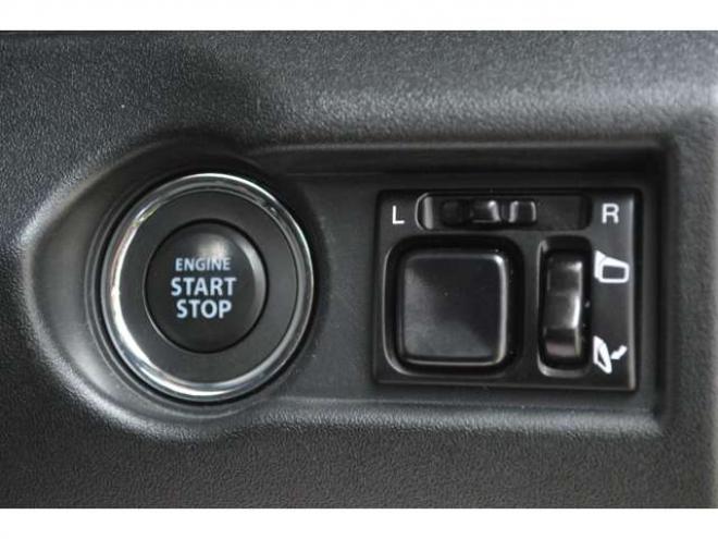 ジムニーXC 4WD　ワンオーナー車5速マニュアル4WDターボセーフティサポート搭載ドライブレコーダー純正ディスプレイオーディオバックカメラLEDライトETCクルーズコントロール純正マッドフラップ 660