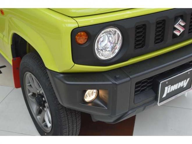 ジムニーXC 4WD　ワンオーナー車5速マニュアル4WDターボセーフティサポート搭載ドライブレコーダー純正ディスプレイオーディオバックカメラLEDライトETCクルーズコントロール純正マッドフラップ 660
