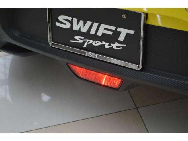 スイフトスポーツ 1.4 ZC33S ファイナル エディション　ワンオーナー特別仕様車セーフティサポート搭載6速マニュアルFFターボデュアルセンサーブレーキサポート後退時ブレーキサポートLED全方位モニター付8インチナビTVアダプティブクルーズコントロールETC 2WD 1400