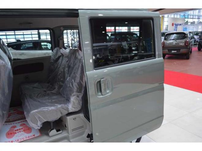 エブリイジョイン ハイルーフ 4WD　届出済未使用車ハイルーフパートタイム4WDインパネCVTセーフティサポート搭載アイドリングストップ横滑り防止装置ハイビームアシストLEDライト 登録済未使用車 660