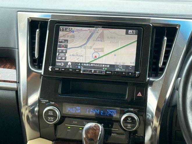 アルファードハイブリッドハイブリッド2.5X 4WD ローンが不安な方＜優遇ローン＞ 寒冷地仕様　アルパインビックナビ　後席モニター　両側パワースライド 4WD 2500 5Dr