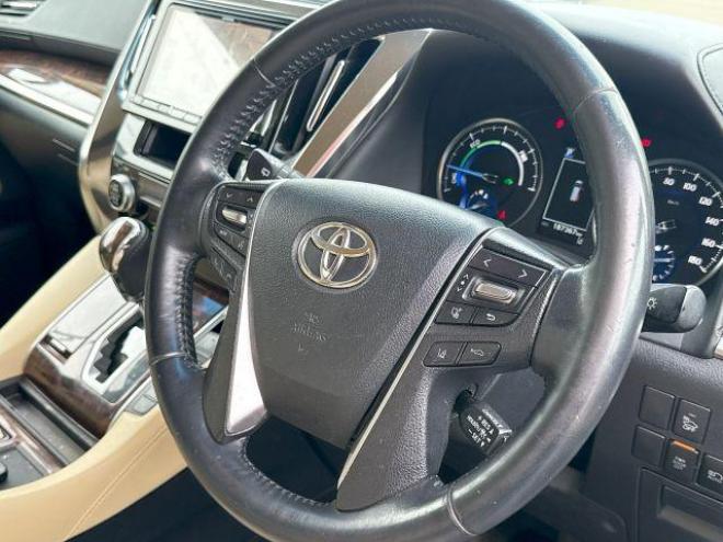 アルファードハイブリッドハイブリッド2.5X 4WD ローンが不安な方＜優遇ローン＞ 寒冷地仕様　アルパインビックナビ　後席モニター　両側パワースライド 4WD 2500 5Dr
