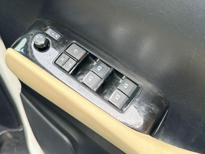 アルファードハイブリッドハイブリッド2.5X 4WD ローンが不安な方＜優遇ローン＞ 寒冷地仕様　アルパインビックナビ　後席モニター　両側パワースライド 4WD 2500 5Dr