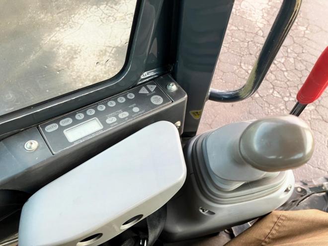 バックホー日立　中古　ZX40U-5B　クレーン仕様　油圧ショベル　建機