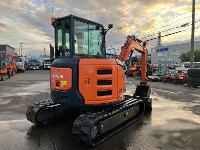 バックホー日立　中古　ZX40U-5B　クレーン仕様　油圧ショベル　建機