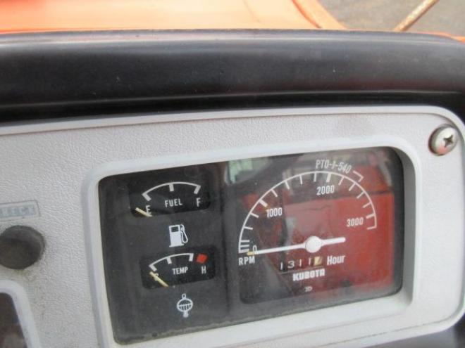 トラクタークボタL2402DT 4WD