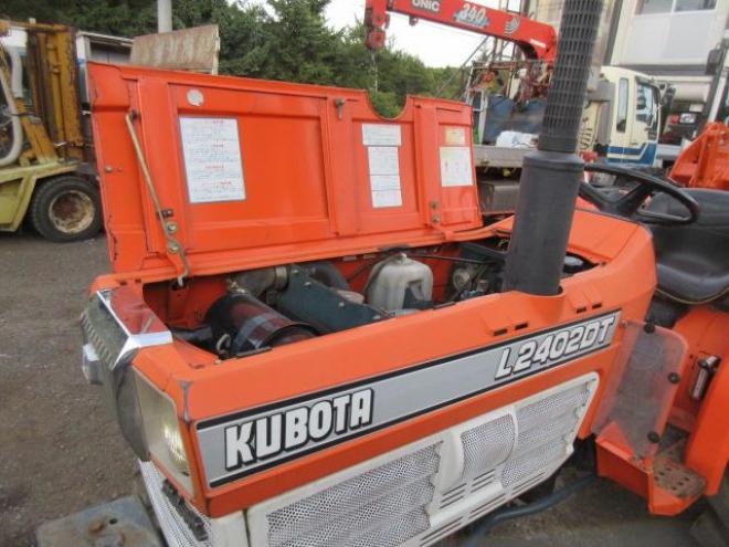 トラクタークボタL2402DT 4WD