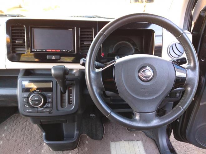 モコモコ Ｘ　ＦＯＵＲ ４ＷＤ　ＡＢＳ　スマートー　プッシュスタート　ナビＴＶ　ブルーツース　バックカメラ　リモコンスターター　ドアミラーウインカー　Ｄ席シートヒーター　夏冬アルミタイヤ付　車検令和１０年９月　保証１年付 4WD 660 5Dr