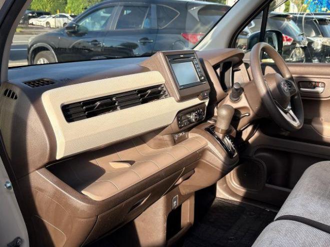 N-WGN660Lホンダセンシング 4WD ローンが不安な方＜優遇ローン＞ 寒冷地仕様　SDナビ　フルセグTV　バックカメラ　 4WD 660 5Dr
