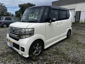 N-BOX　カスタムGAパッケージ 4WD 660 5Dr