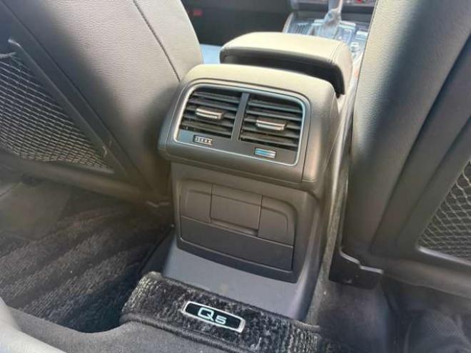 アウディQ5 2.0 TFSI クワトロ 4WD　パワーゲート・シートヒーター・ドラレコ 正規輸入車 2000