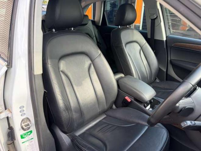 アウディQ5 2.0 TFSI クワトロ 4WD　パワーゲート・シートヒーター・ドラレコ 正規輸入車 2000